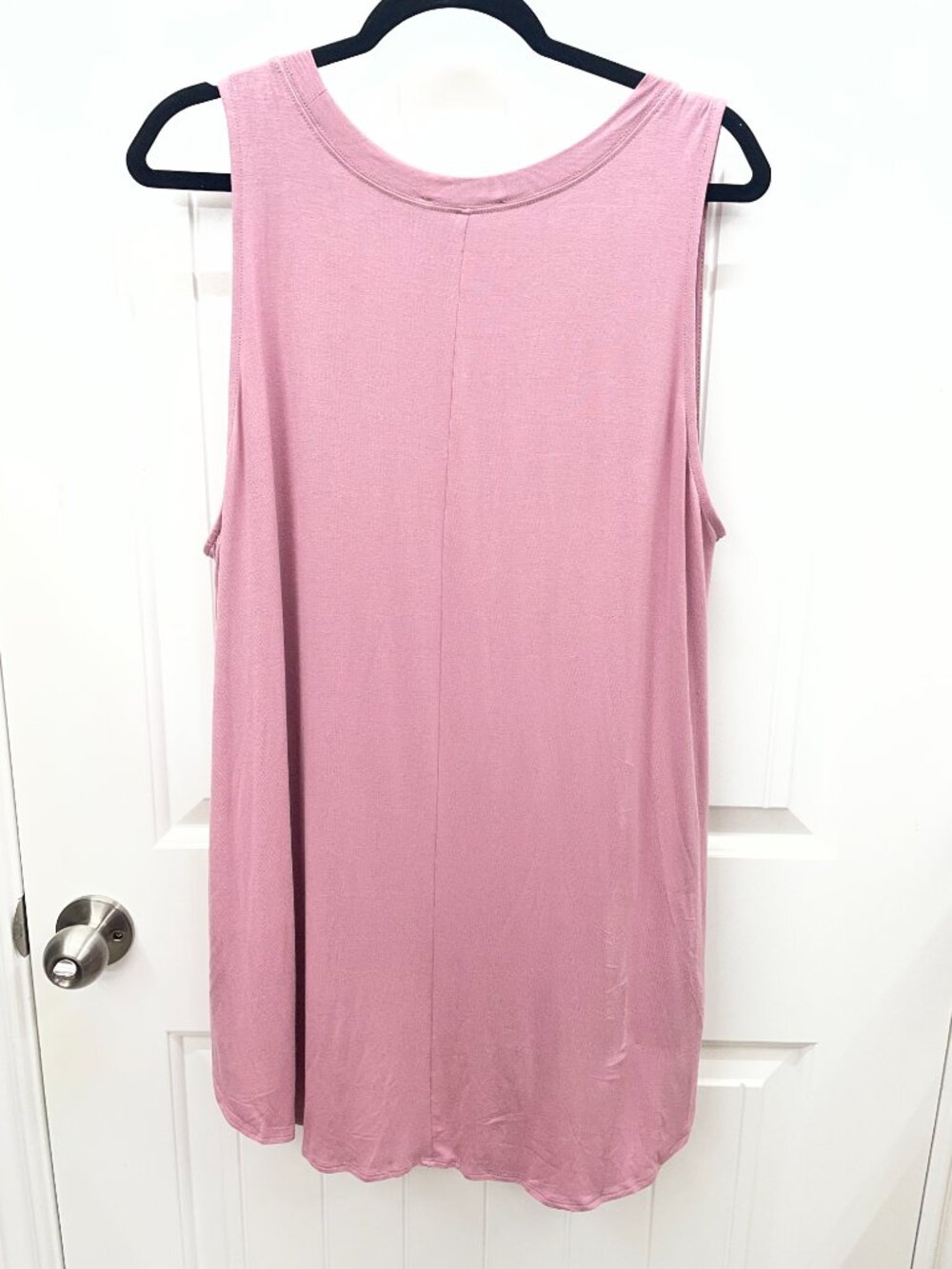 Women's Plus Tank Top Zenana Hi Low Rayon Cream Dark Rose Pink Plus 1X NWOT - Picture 6 of 6